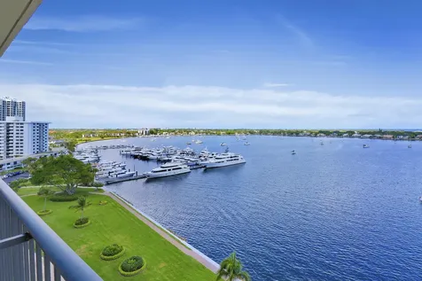130 Lakeshore Drive North Palm Beach FL 33408