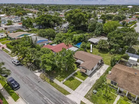 920 Hansen Street West Palm Beach FL 33405