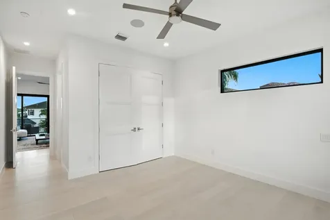 700 Ne 29th Place Boca Raton FL 33431