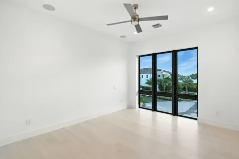 700 Ne 29th Place Boca Raton FL 33431