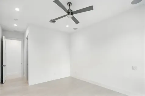 700 Ne 29th Place Boca Raton FL 33431