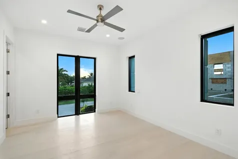 700 Ne 29th Place Boca Raton FL 33431