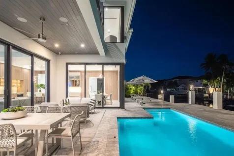 700 Ne 29th Place Boca Raton FL 33431