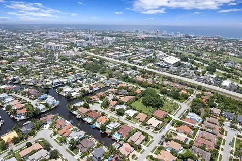 300 Sw 15th Drive Boca Raton FL 33432