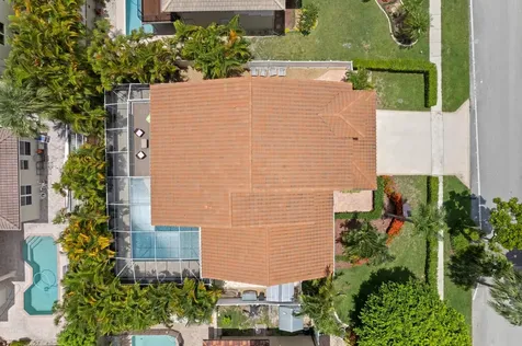 300 Sw 15th Drive Boca Raton FL 33432