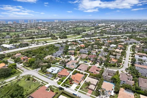 300 Sw 15th Drive Boca Raton FL 33432