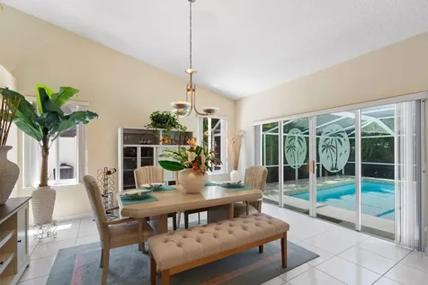 300 Sw 15th Drive Boca Raton FL 33432