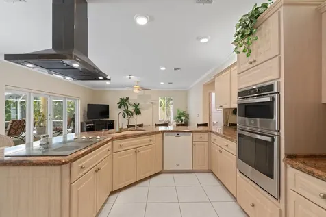 300 Sw 15th Drive Boca Raton FL 33432