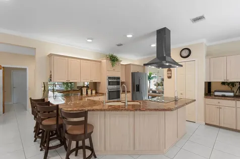 300 Sw 15th Drive Boca Raton FL 33432