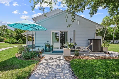 2225 Genesea Lane Vero Beach FL 32963