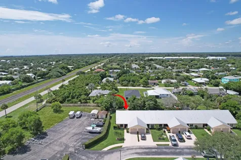 7655 Se Sugar Sand Circle Hobe Sound FL 33455