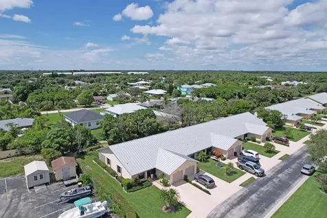 7655 Se Sugar Sand Circle Hobe Sound FL 33455