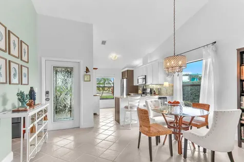 7655 Se Sugar Sand Circle Hobe Sound FL 33455