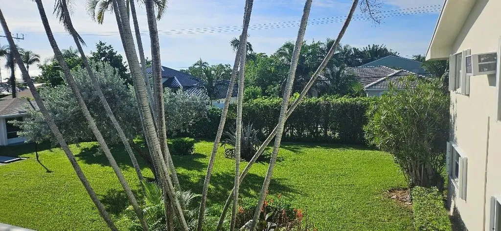 880 W Horizons Boynton Beach FL 33435