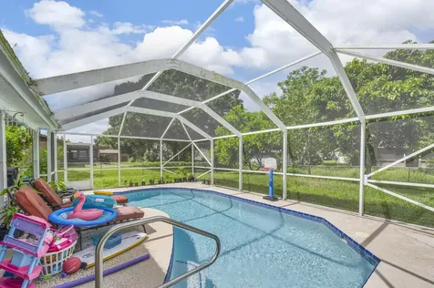 5107 Palm Drive Fort Pierce FL 34982