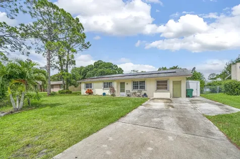 5107 Palm Drive Fort Pierce FL 34982