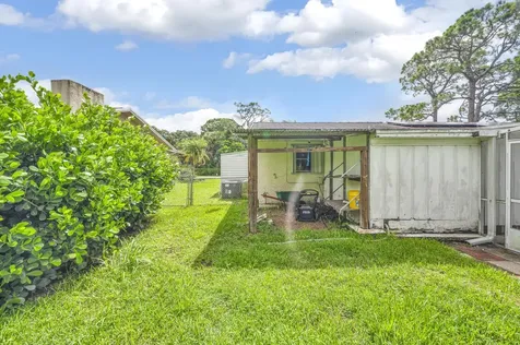 5107 Palm Drive Fort Pierce FL 34982