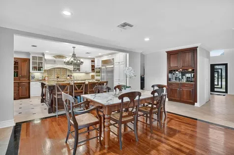10798 Seacliff Circle Boca Raton FL 33498