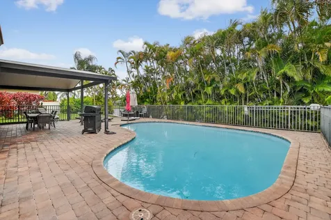 10798 Seacliff Circle Boca Raton FL 33498