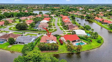 10798 Seacliff Circle Boca Raton FL 33498