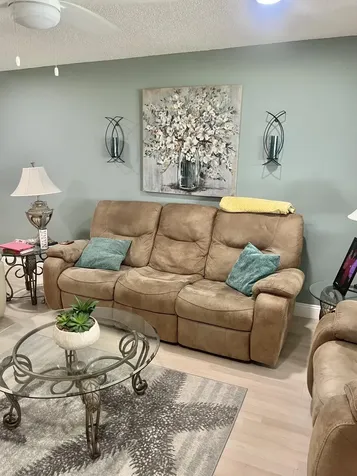 2100 Sw Lake Circle Drive Boynton Beach FL 33426