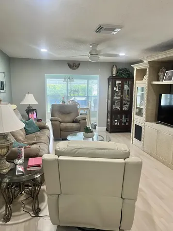 2100 Sw Lake Circle Drive Boynton Beach FL 33426