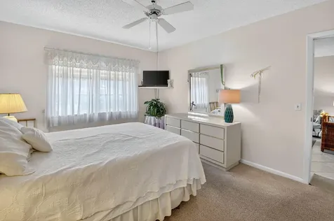 2860 Sw 22nd Avenue Delray Beach FL 33445