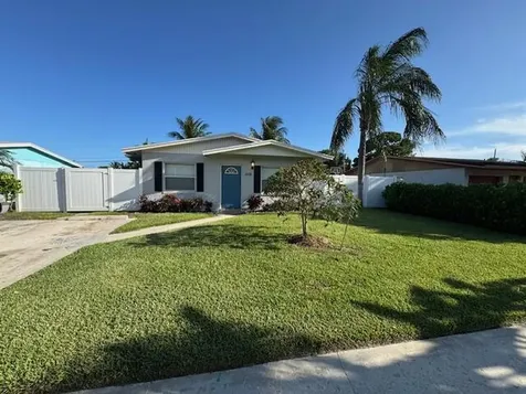 608 SW 8th Court Delray Beach FL 33444
