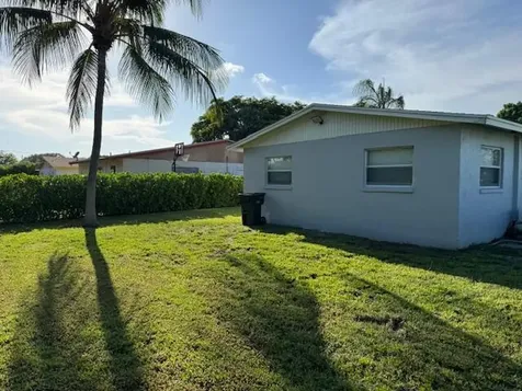 608 SW 8th Court Delray Beach FL 33444