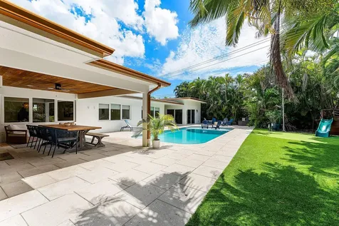 400 Kings Lynn Delray Beach FL 33444