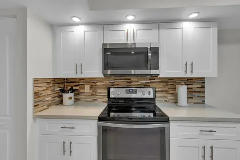 955 Dotterel 2104 Road Delray Beach FL 33444