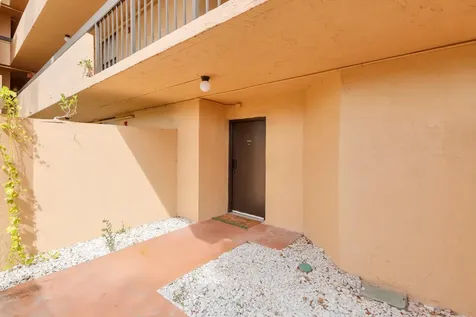 955 Dotterel 2104 Road Delray Beach FL 33444