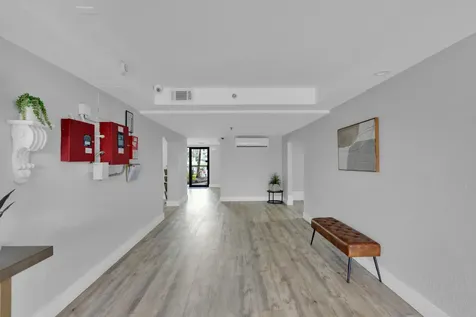 955 Dotterel 2104 Road Delray Beach FL 33444