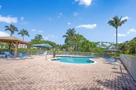 955 Dotterel 2104 Road Delray Beach FL 33444