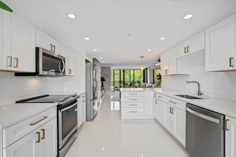 3908 S Ocean Boulevard Highland Beach FL 33487