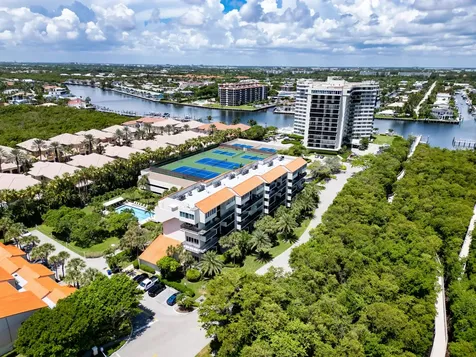 3908 S Ocean Boulevard Highland Beach FL 33487