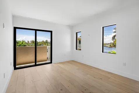 1222 Hillsboro Mile Hillsboro Beach FL 33062