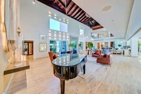 14 00 Casa De Campo DR 22000