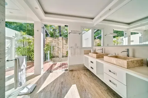14 00 Casa De Campo DR 22000