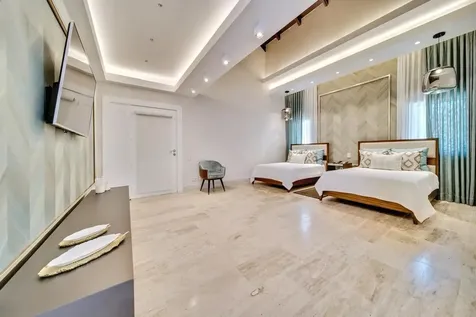 14 00 Casa De Campo DR 22000
