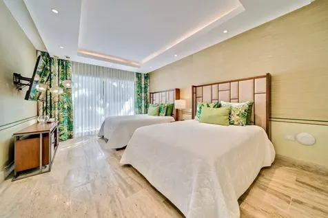 14 00 Casa De Campo DR 22000