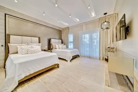 14 00 Casa De Campo DR 22000