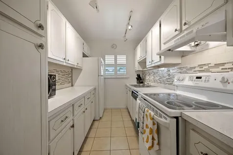 355 Main Boulevard Boynton Beach FL 33435