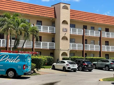 8901 Sunrise Lakes Boulevard Sunrise FL 33322