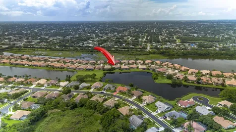 918 Sw Grand Reserves Boulevard Port Saint Lucie FL 34986