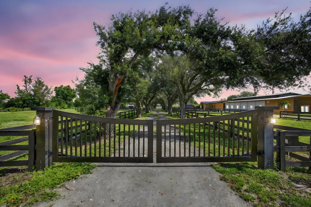 16229 Rustic Road Road Wellington FL 33470
