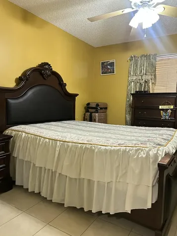 391 Springdale Circle Palm Springs FL 33461