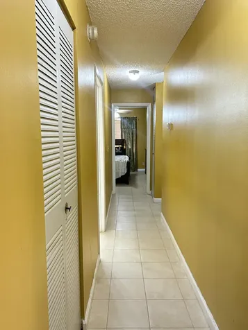 391 Springdale Circle Palm Springs FL 33461