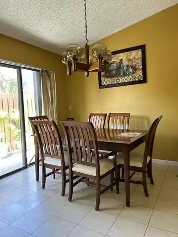 391 Springdale Circle Palm Springs FL 33461