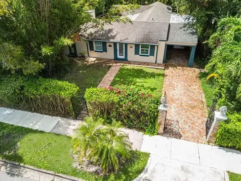 322 Valencia Road West Palm Beach FL 33401